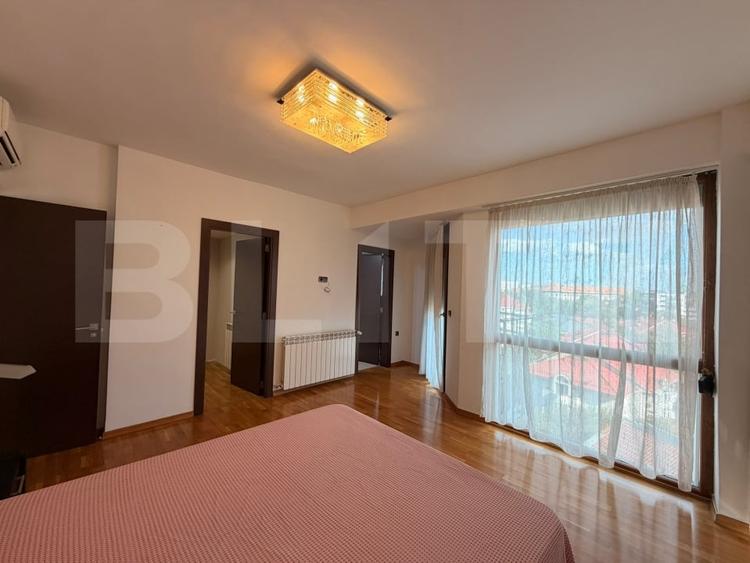 Apartament cu 4 camere decomandat, mobilat în 1 Mai