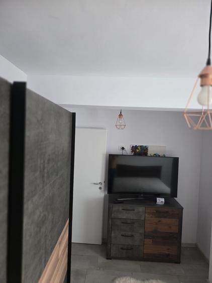 Apartament cu 2 camere decomandat în Tomești