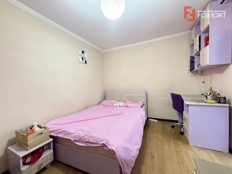 Apartament cu 4 camere semidecomandat, mobilat în Bucovina