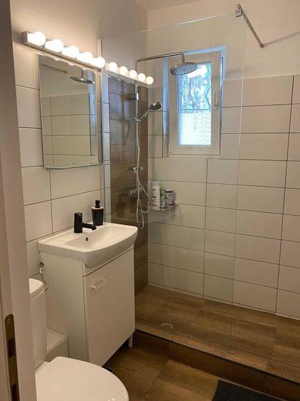 Apartament cu 2 camere decomandat în Podu Roș