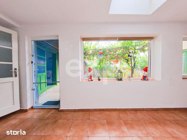 Casă cu 4 camere cu Teren 95 Mp în Central