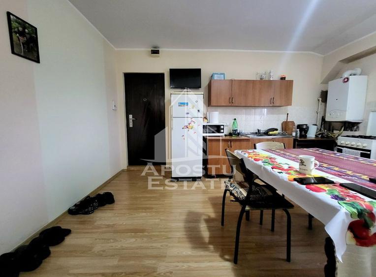 Apartament cu 3 camere, open-space, centrala proprie, zon... - 1
