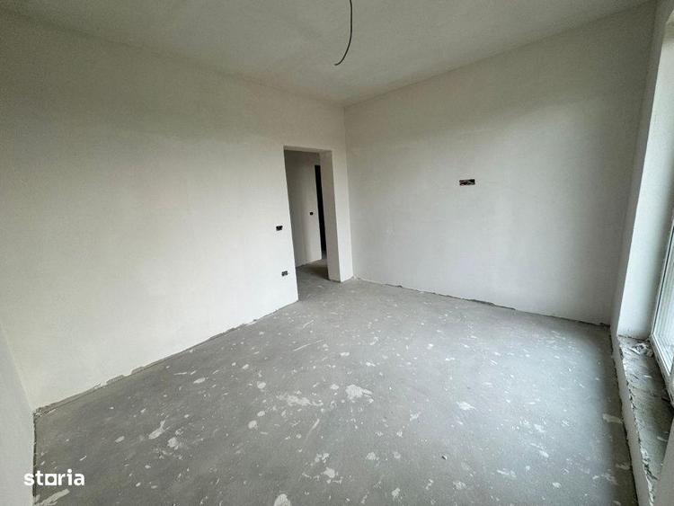 Casă cu 4 camere cu Teren 812 Mp în Groși