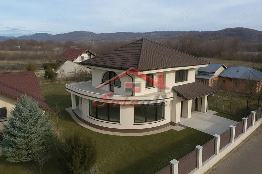 Casă cu Teren 783 Mp în Cornu