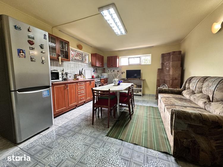 Casă cu 5 camere cu Teren 1800 Mp în Homorâciu