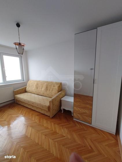 Apartament cu 2 camere decomandat în Aleea Carpați
