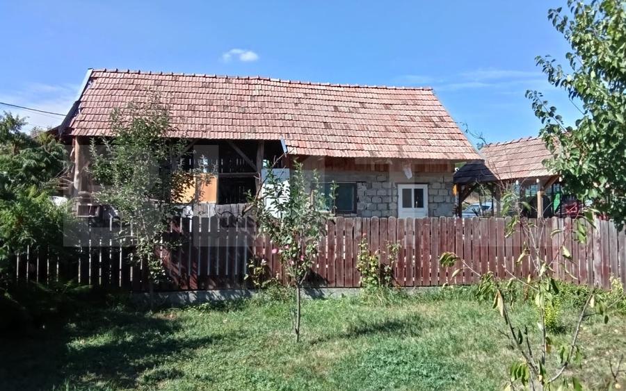 Casă individuală cu 5 camere cu Garaj în Luduș