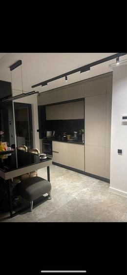 Apartament cu 3 camere decomandat în Sud