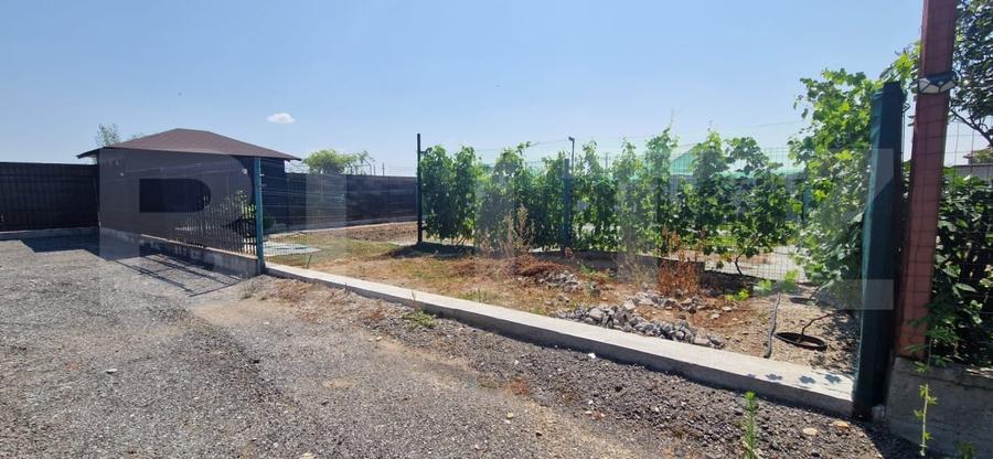 Teren Construcții extravilan de 196 mp, în Cernele
