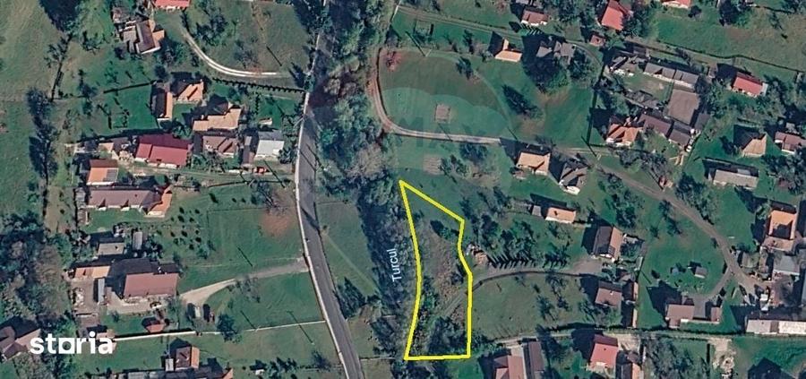 Teren de 1450 mp, în Moieciu