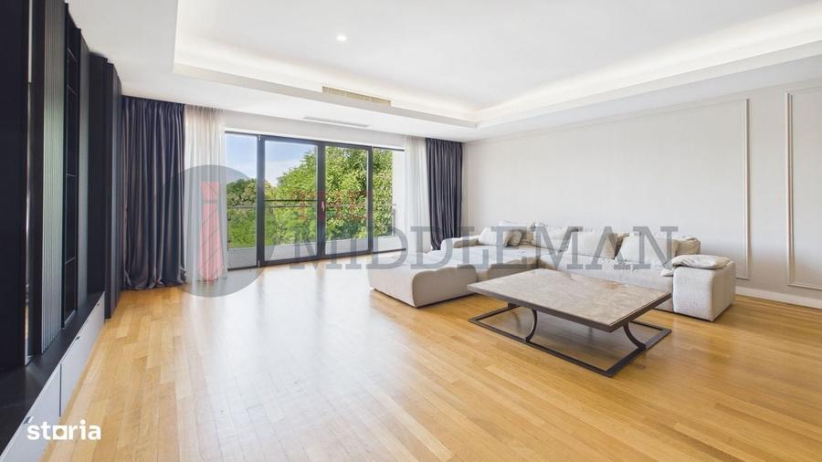 Apartament cu 3 camere în Șoseaua Nordului