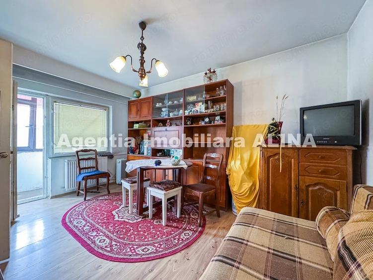 Garsonieră decomandată în Bălcescu