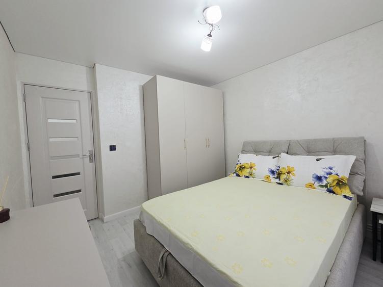 Apartament cu 2 camere decomandat în Micro 17
