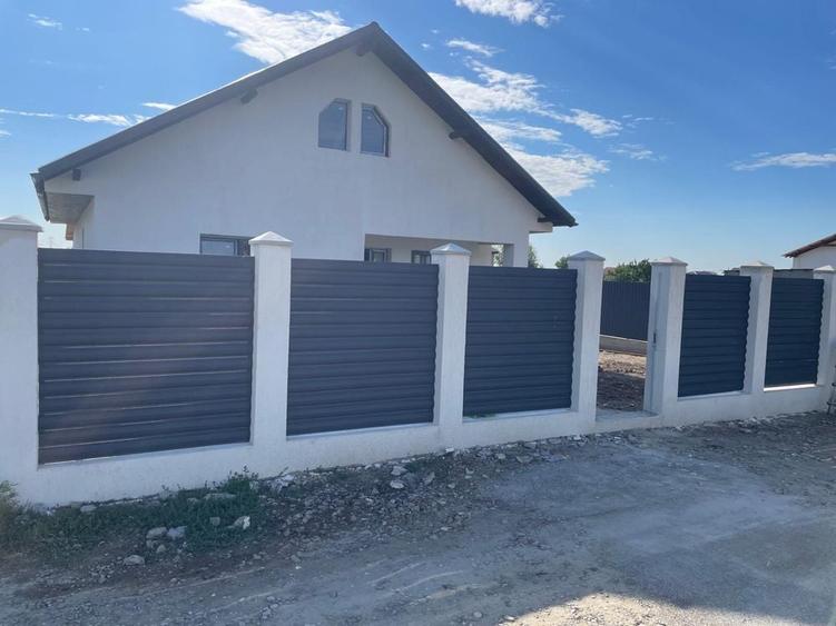 Vand casa in Com. Sendreni (cartierul nou) - 2