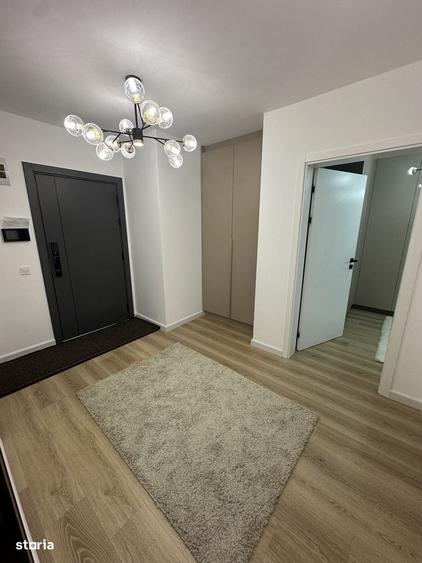 Apartament cu 3 camere decomandat în Exterior Vest