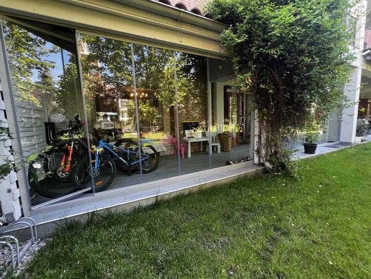 Apartament cu 3 camere semidecomandat în Pipera