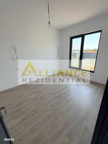 Casă cu 3 camere în Berceni