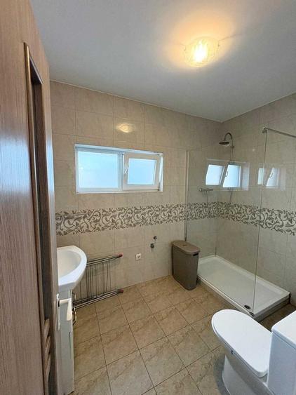 Apartament cu 2 camere decomandat în Europa