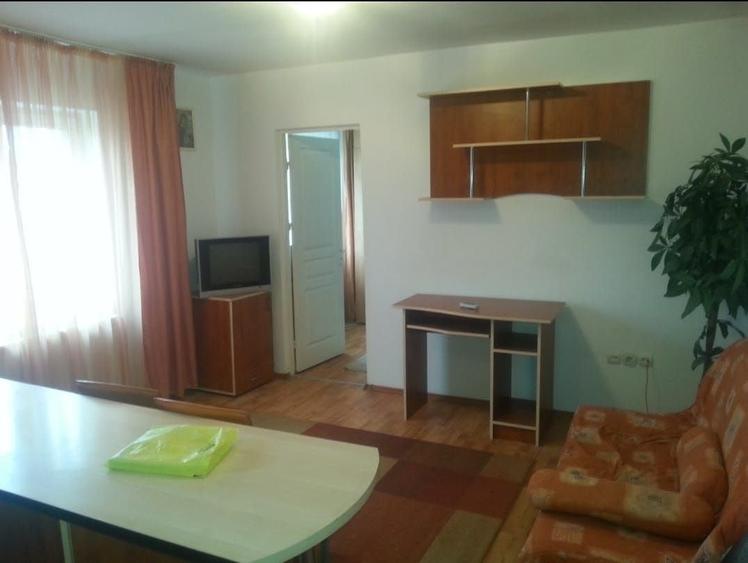 Apartament cu 2 camere semidecomandat în Cedonia