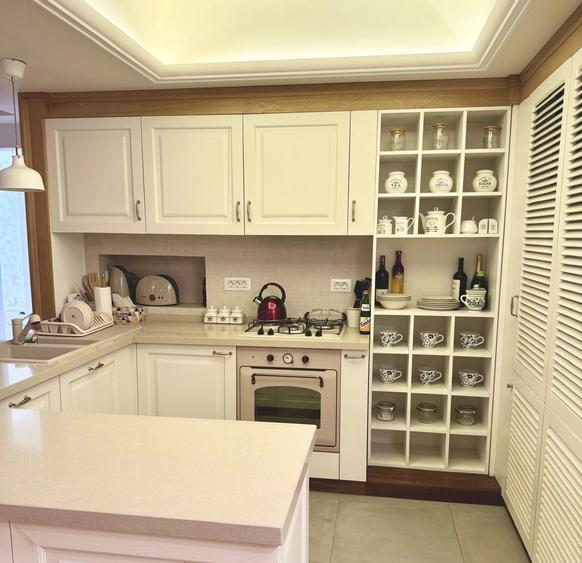 Apartament cu 3 camere în Barbu Văcărescu