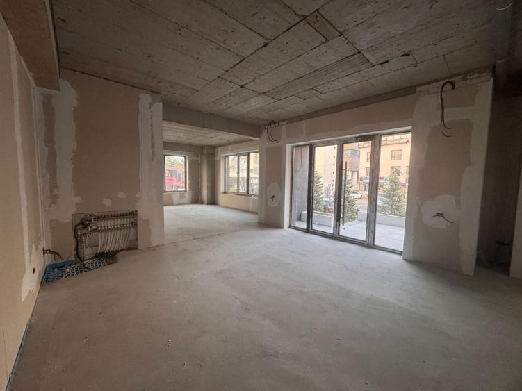 Spațiu comercial, de 90 mp, în Ultracentral