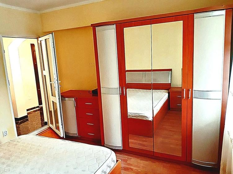 Apartament cu 2 camere decomandat în Eminescu