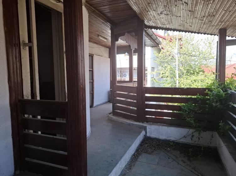 Casă individuală cu 6 camere cu Canalizare în P-ța Alba Iulia