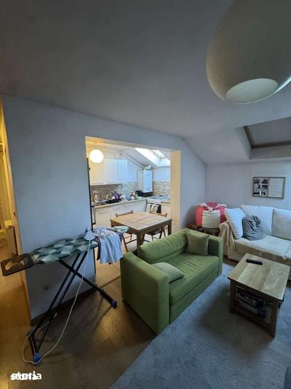 Apartament cu 3 camere în Florești