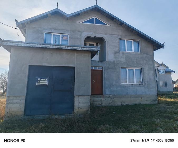 Casă cu 4 camere în Central