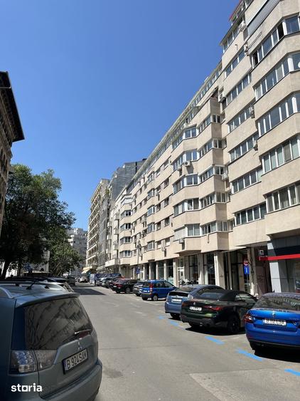 Apartament cu 3 camere în Centrul Istoric