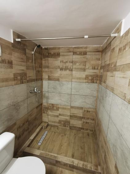 Casă individuală cu 5 camere cu Canalizare în Corbu