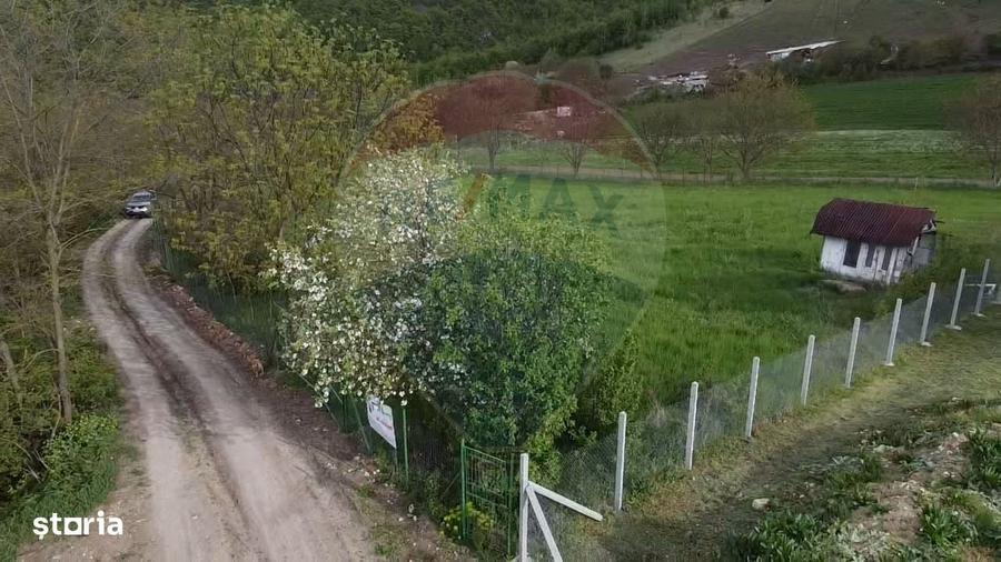 Spațiu comercial, în Dezmir