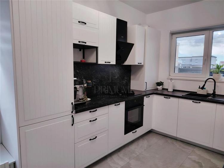 Duplex cu 4 camere cu Canalizare în Urseni