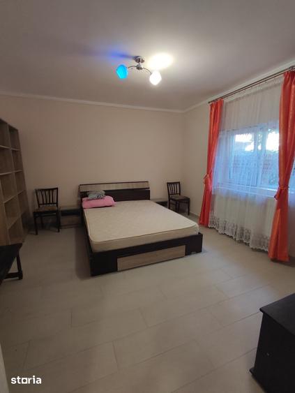 Casă cu 3 camere decomandat cu Teren 180 Mp în Viile Noi