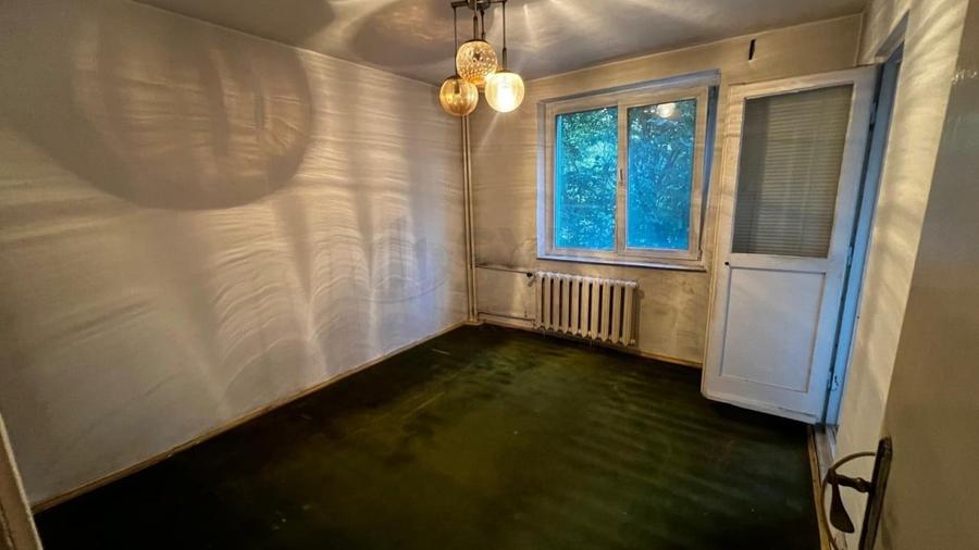 Apartament cu 3 camere decomandat în Vatra Luminoasă