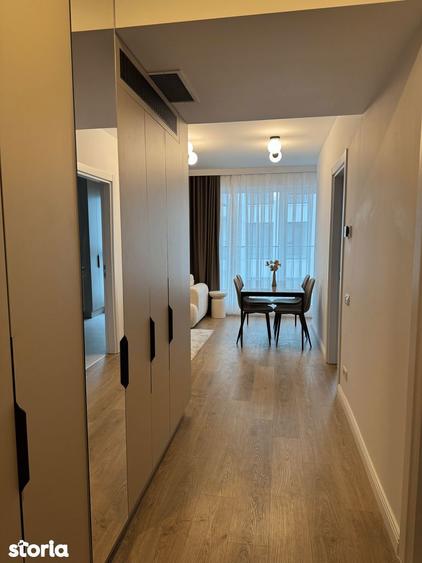 Apartament cu 3 camere, mobilat în Central