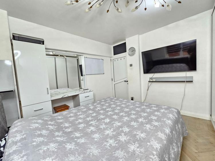 Apartament cu 3 camere decomandat, mobilat în Panduri