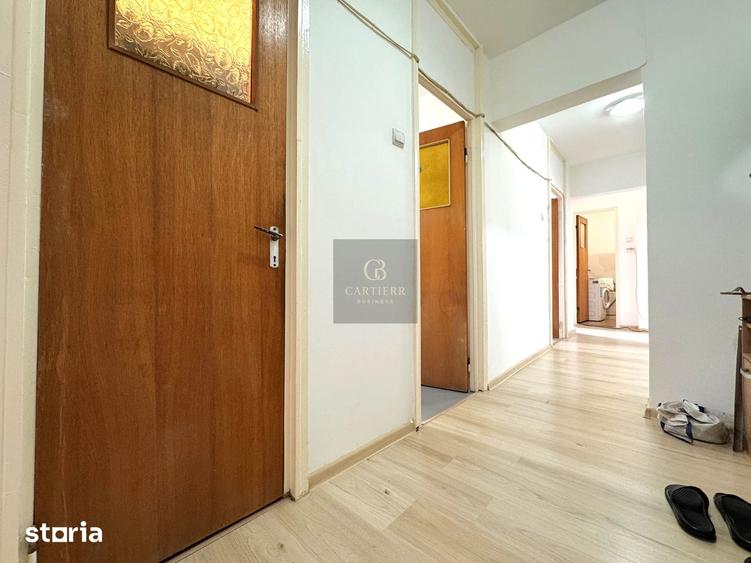 Apartament cu 3 camere decomandat în Moșilor