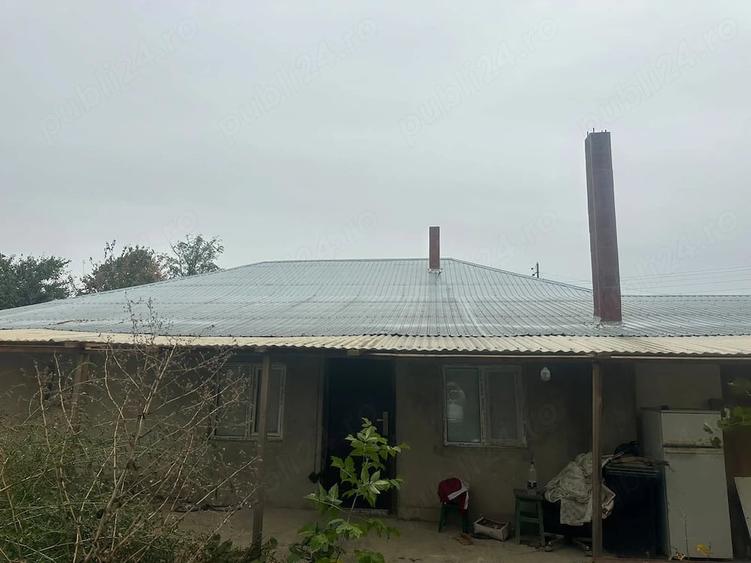 Casă cu Teren 1715 Mp în Jegălia