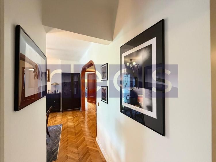 Apartament cu 3 camere, mobilat în Armeneasca