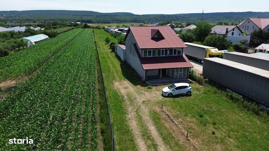 Casă cu 4 camere în Mărăcineni