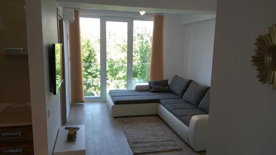 Apartament cu 2 camere semidecomandat, mobilat în Grozăvești