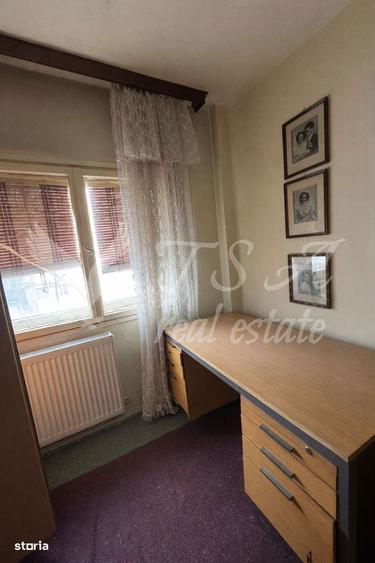 Apartament cu 3 camere decomandat în Rahova