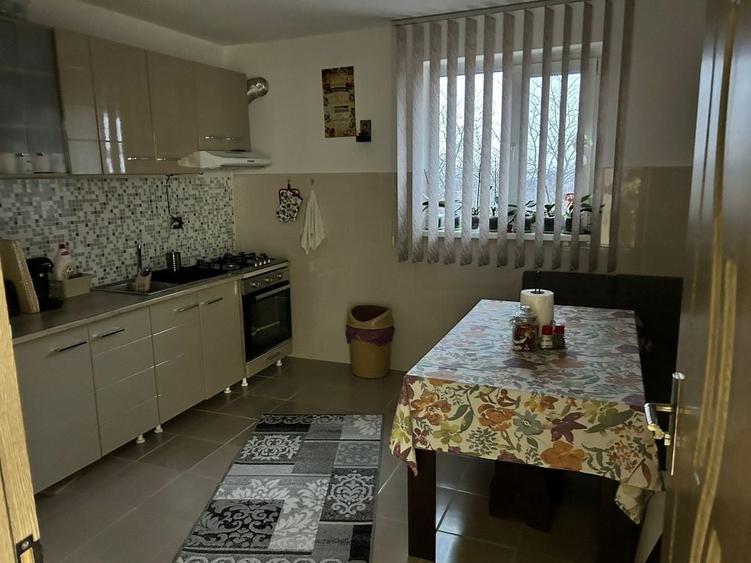 Vand apartament 3 camere - 6