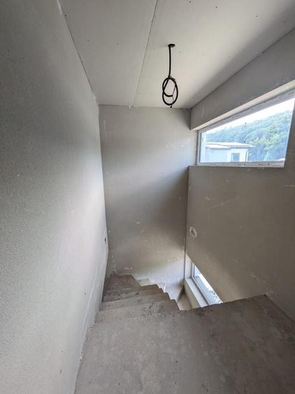 Duplex cu 4 camere cu Canalizare în Florești