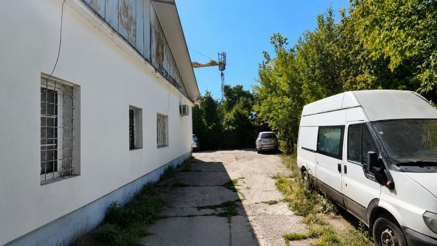 Teren intravilan de 48269 mp, în Sud