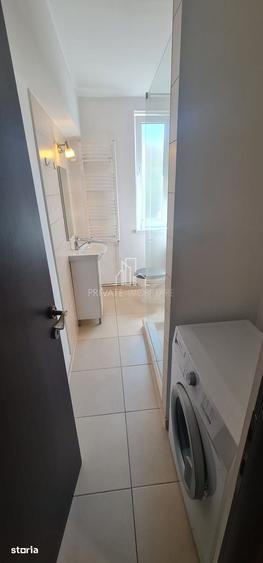 Apartament cu 2 camere decomandat în 22 Decembrie 1989