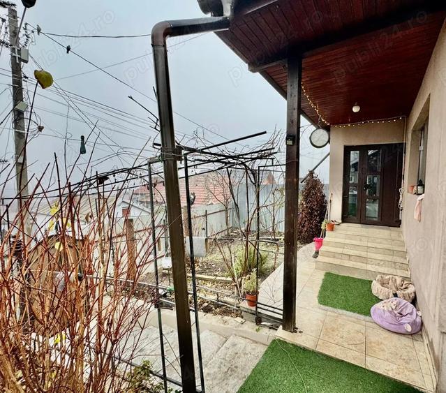 Casă cu 3 camere cu Teren 450 Mp în Central