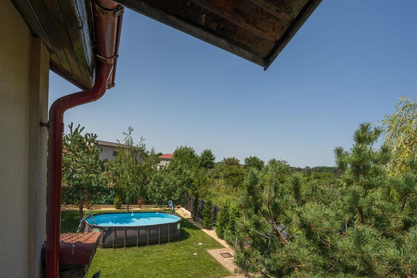 Casă individuală cu 4 camere cu Piscina în Domnești