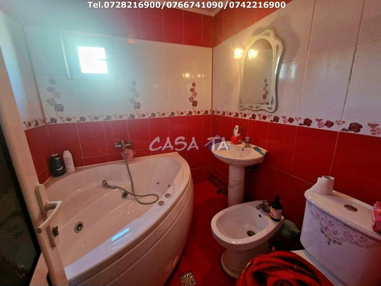 Apartament cu 3 camere decomandat, mobilat în Central